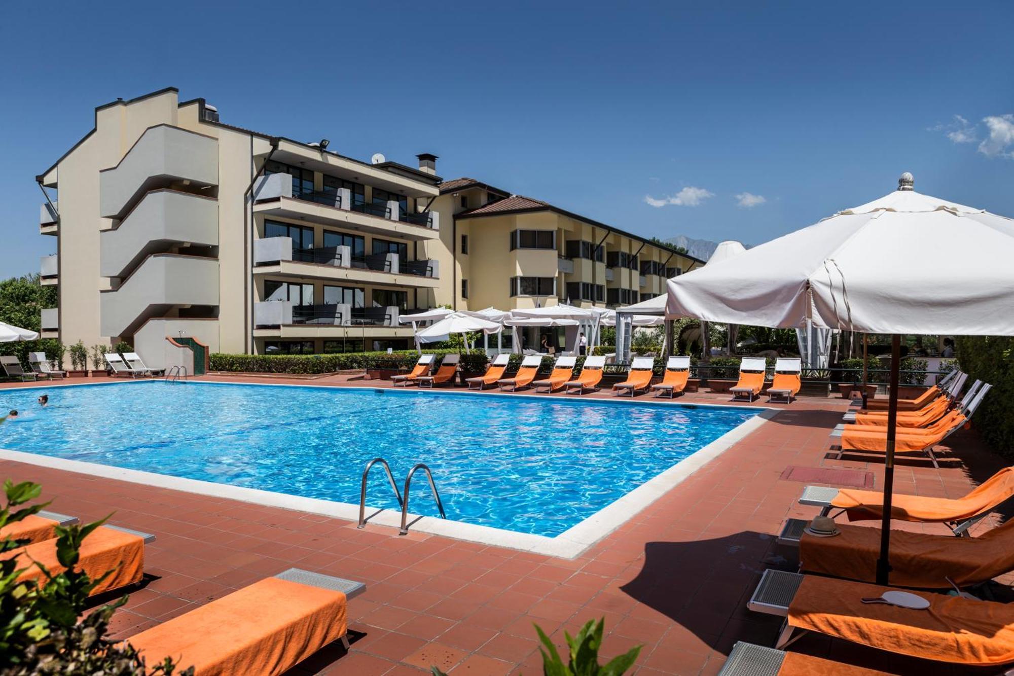 Una Hotels Forte Dei Marmi Exterior foto